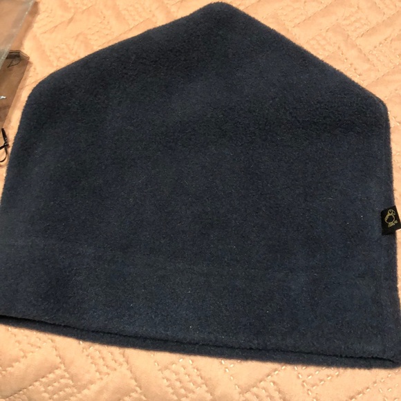 Lot of (2)Two Old Navy Ski Hats - Picture 3 of 3